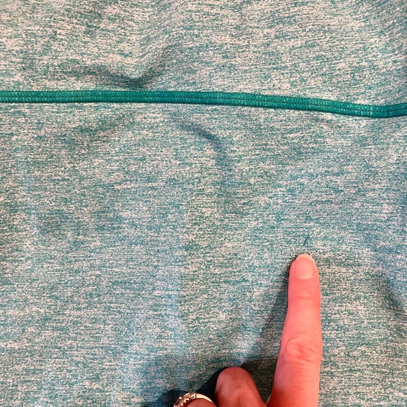 Lululemon Athletica active tank top, size 6 - Picture 3 of 3